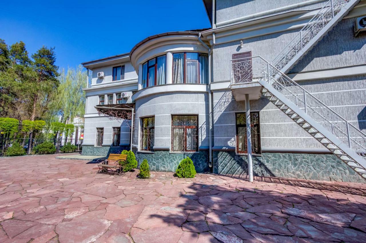 Navat Hotel Bishkek Luaran gambar